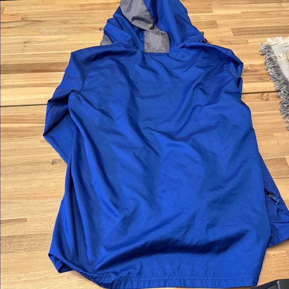 Under Armour Storm Boys Royal Blue and Charcoal Jacket - Size YXL - Picture 3 of 7